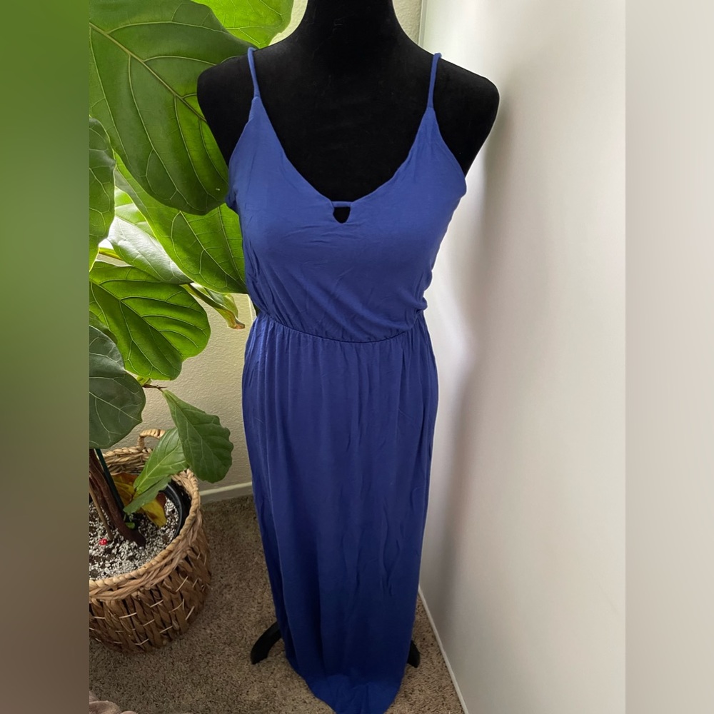 Blue Dress - Picture 2 of 6